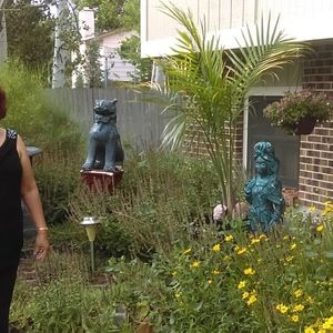 Meet your Posher, Yolande